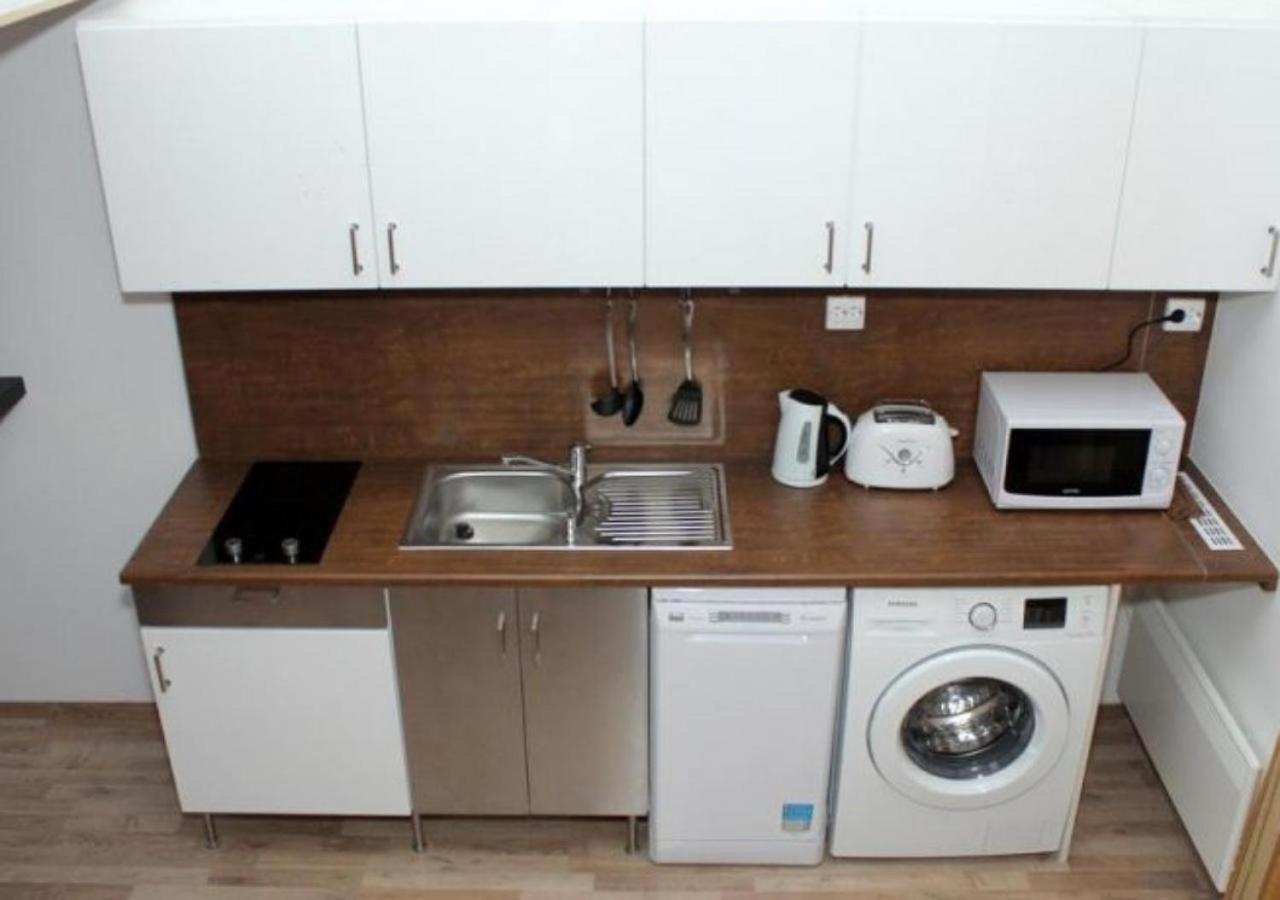 B&L Apartment Boedapest Buitenkant foto
